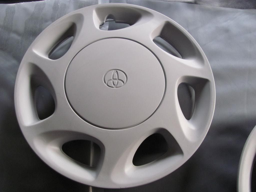 Plastic Hubcap Restore and Paint using Duplicolor • How to Paint Your